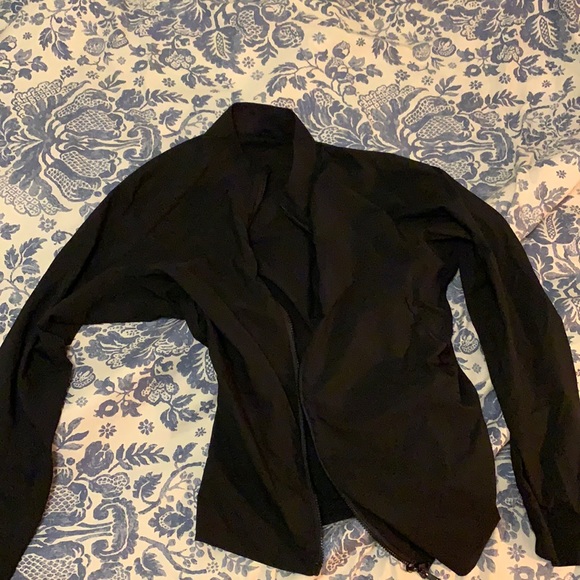 Lulu lightweight running jacket - Picture 1 of 4
